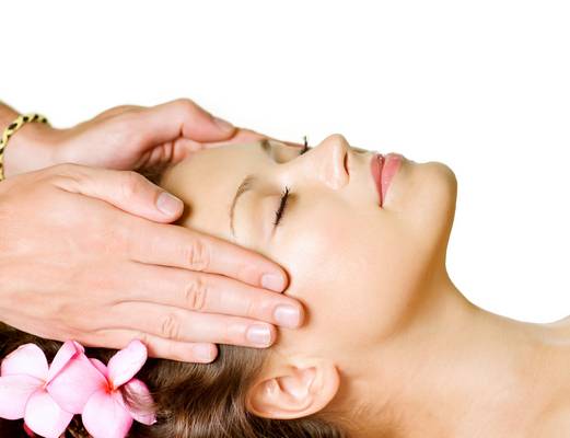 Esthéticienne pour soin Jet Peel, Antibes, BA Centre Esthétique