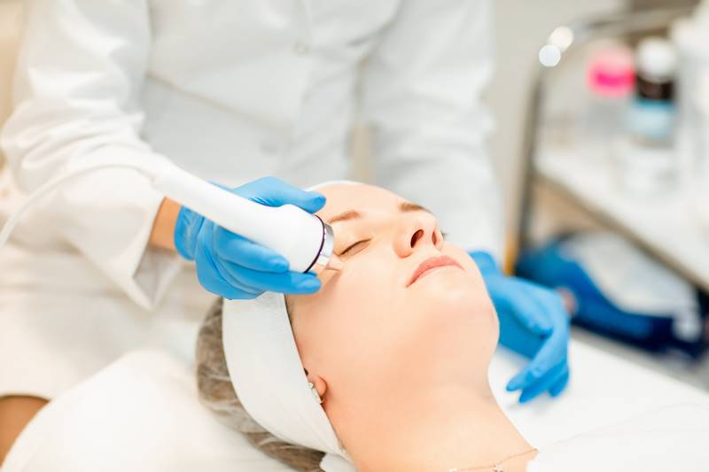 Traitement des yeux, Antibes, BA Centre Esthétique