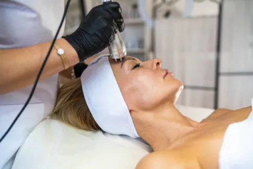 Offrez un nouveau départ à votre peau après l’été, Antibes, BA Centre Esthétique